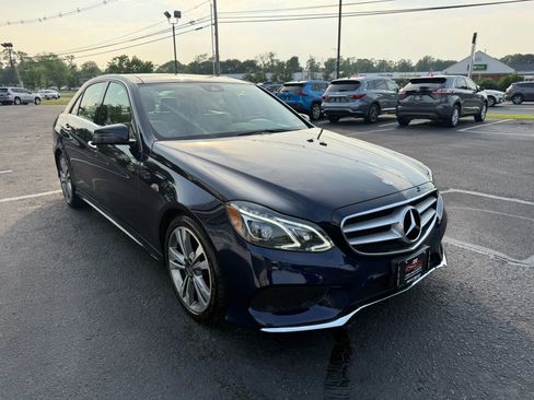 Used 2016 Mercedes-Benz E 350 4MATIC Sedan image 5