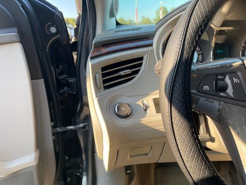 Used 2011 Buick LaCrosse CXL image 15