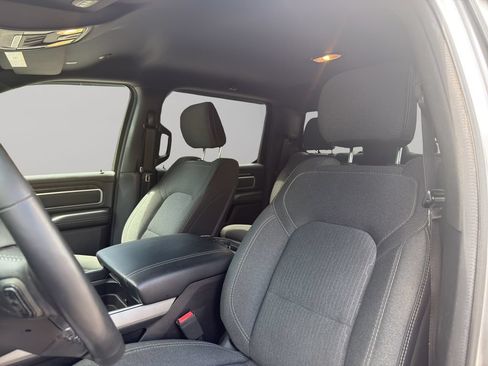 Used 2020 RAM 1500 Big Horn AWD/4WD image 5