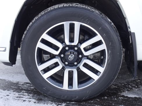 Used 2021 Toyota 4Runner Limited image 41