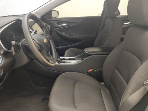 Used 2020 Chevrolet Malibu LT FWD image 17
