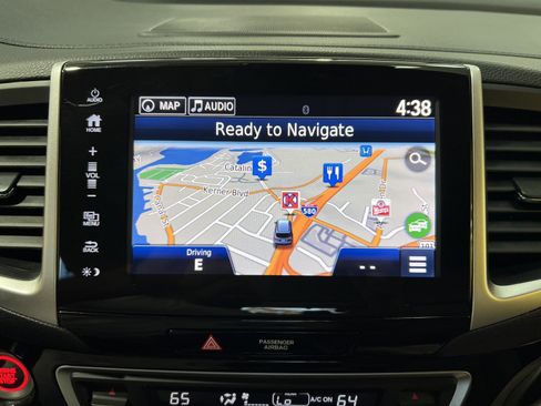 Used 2017 Honda Pilot Elite image 24