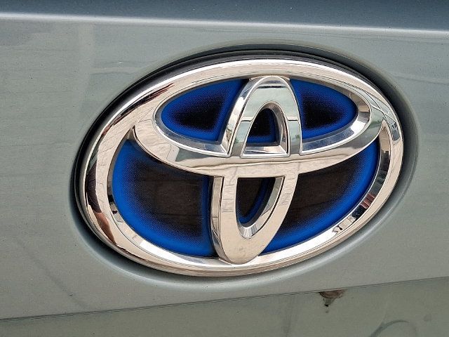 Used 2016 Toyota Prius Two FWD image 8