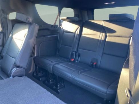 Used 2024 GMC Yukon XL Denali RWD image 34