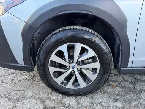 Used 2025 Subaru Outback Premium image 10