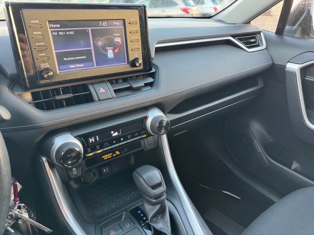 Used 2019 Toyota RAV4 LE w/ Carpet Mat Package AWD/4WD image 10