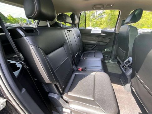 Used 2023 Volkswagen Atlas SE w/ Panoramic Sunroof Package AWD/4WD image 15