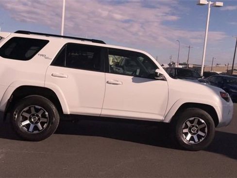 Used 2024 Toyota 4Runner TRD Off-Road image 2