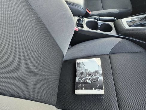 Used 2013 Ford Focus SE image 17