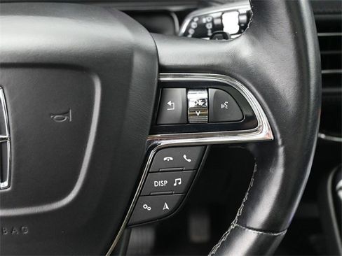 Used 2022 Lincoln Nautilus Reserve w/ Equipment Group 201A image 33