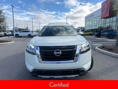 Certified 2024 Nissan Pathfinder SL w/ SL Premium Package image 3