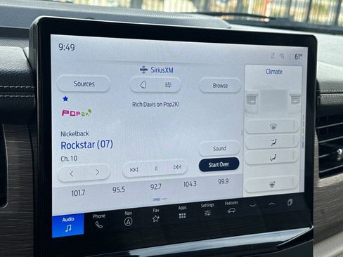 Used 2024 Ford Expedition Limited image 27