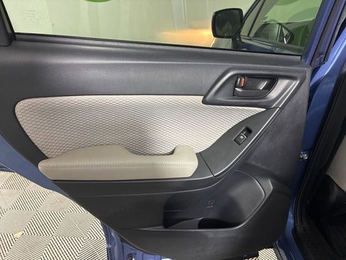 Used 2017 Subaru Forester 2.5i Premium w/ All-Weather Package image 24