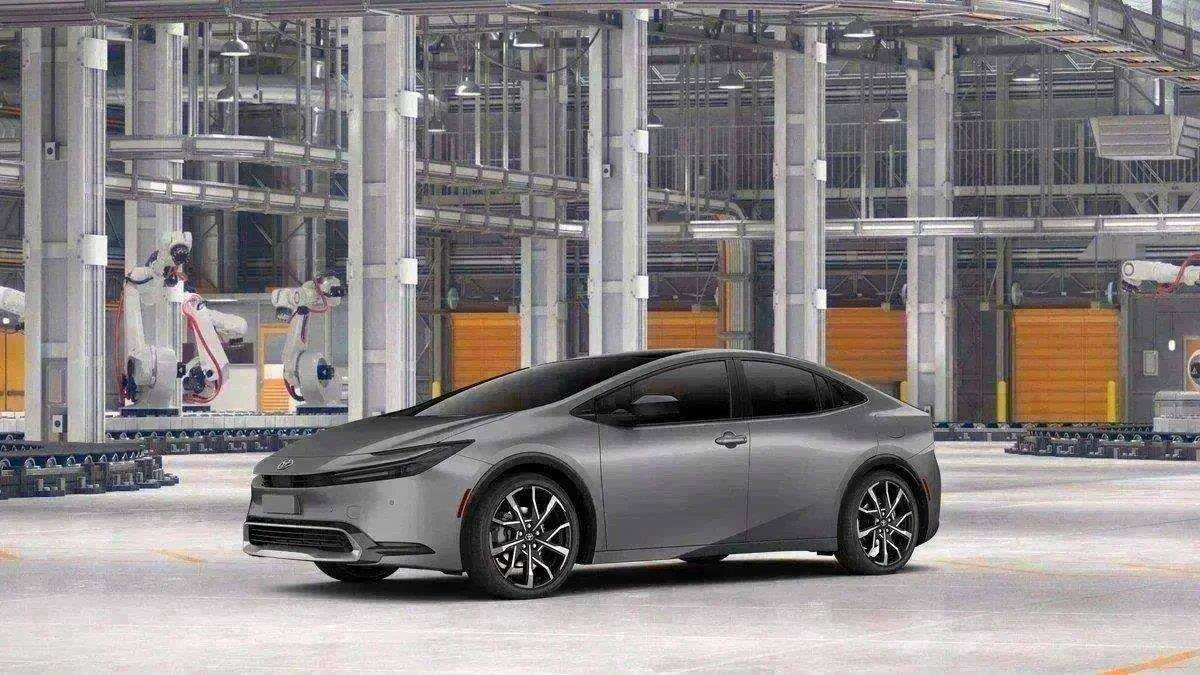 New 2027 Toyota Prius Plug-In Hybrid FWD image 24