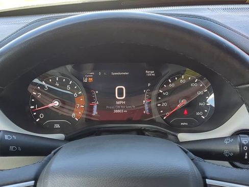 Used 2025 Jeep Compass Limited AWD/4WD image 29