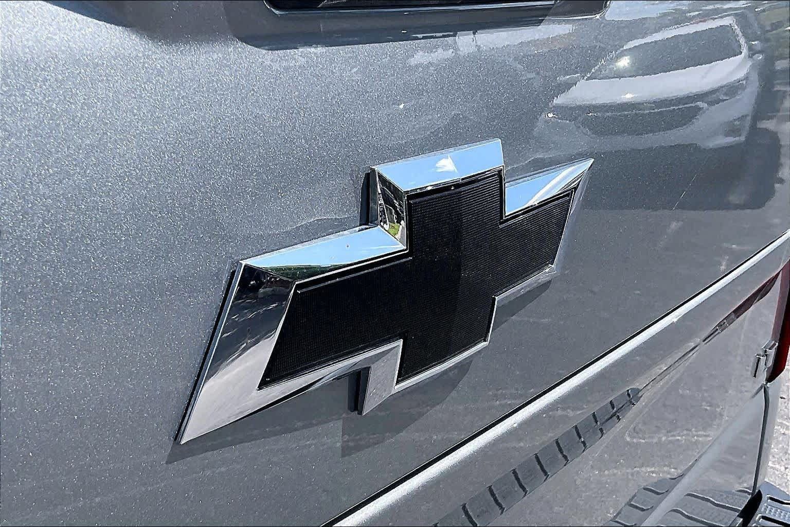 Used 2025 Chevrolet Silverado 1500 LT Trail Boss w/ Convenience Package II AWD/4WD image 16