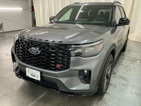 New 2026 Ford Explorer ST w/ Sun And Sound Package AWD/4WD image 8