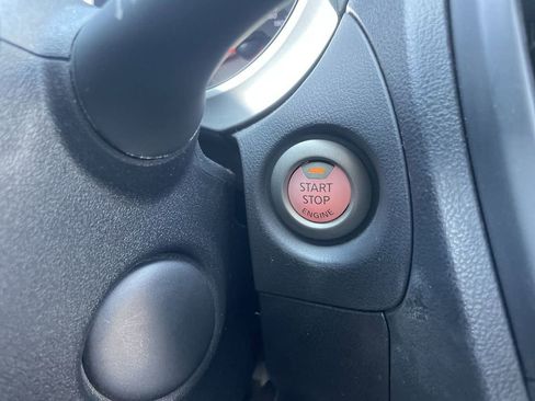 Used 2015 Nissan Juke S FWD image 23