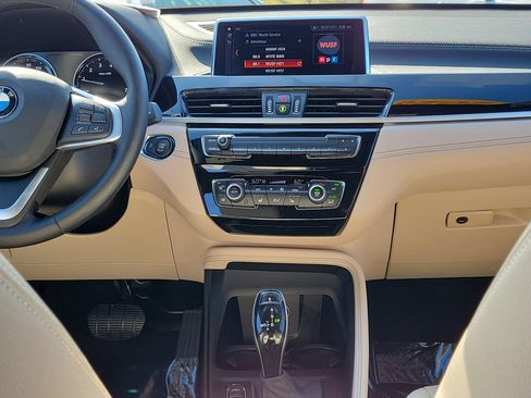 Used 2020 BMW X1 xDrive28i AWD/4WD image 17