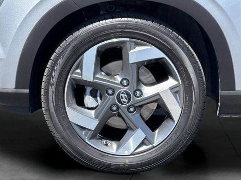 Used 2025 Hyundai Venue SEL FWD image 27