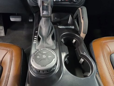 Used 2024 Ford Bronco Outer Banks AWD/4WD image 22
