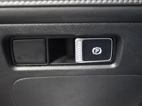 Used 2023 Hyundai Santa Fe SEL w/ Premium Package FWD image 23