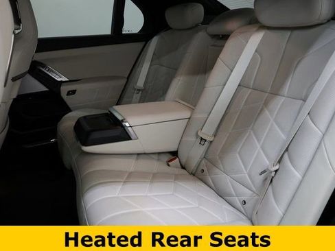 Used 2024 BMW 760i xDrive w/ Executive Package AWD/4WD image 36