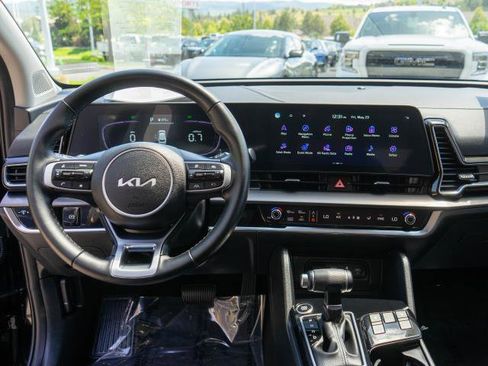 Certified 2024 Kia Sportage EX AWD/4WD image 13