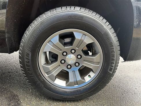 Used 2019 Chevrolet Tahoe LT image 9