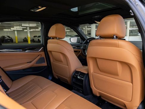 Used 2021 BMW 530e w/ Premium Package RWD image 26