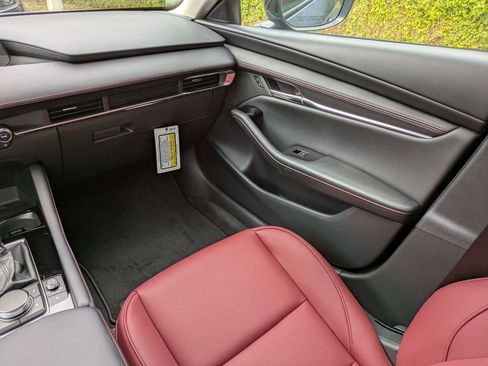 New 2026 MAZDA MAZDA3 Carbon image 17