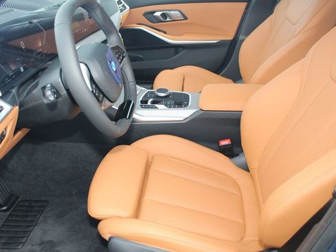 New 2026 BMW 330i xDrive Sedan w/ Premium Package AWD/4WD image 20