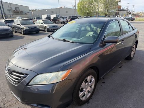 Used 2008 Toyota Camry LE image 6