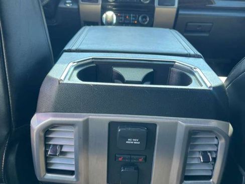Used 2015 Ford F150 Platinum w/ Equipment Group 701A Luxury AWD/4WD image 18