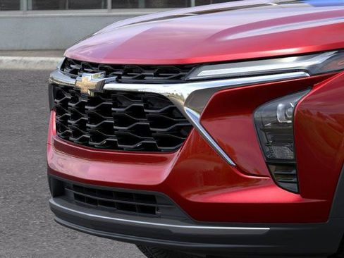 Used 2026 Chevrolet Trax LT w/ Driver Confidence Package FWD image 42