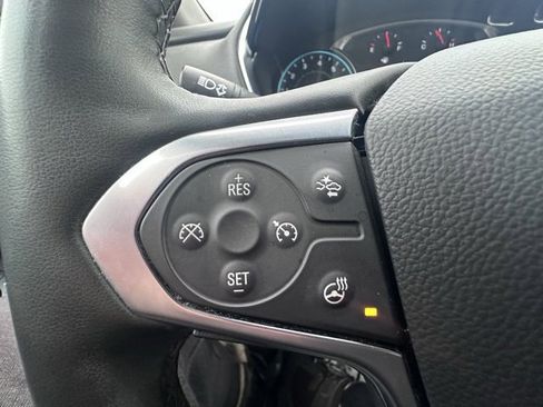 Used 2023 Chevrolet Traverse LT image 20