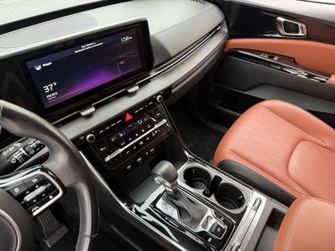 Used 2022 Kia Carnival SX image 29