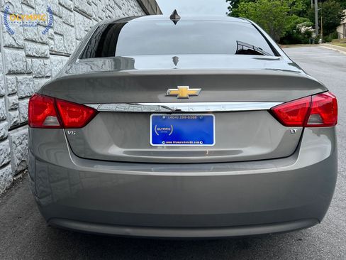 Used 2019 Chevrolet Impala LT FWD image 5