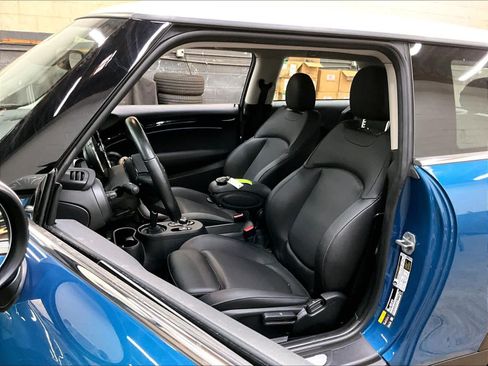 Used 2024 MINI Cooper SE FWD image 27