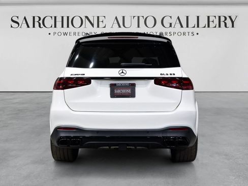 Used 2022 Mercedes-Benz GLS 63 AMG 4MATIC image 11