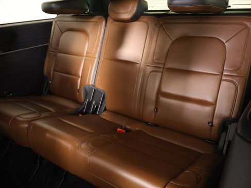 Used 2022 Lincoln Navigator L Reserve AWD/4WD image 14
