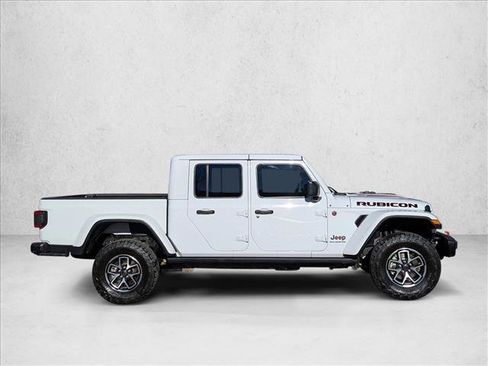 Used 2024 Jeep Gladiator Rubicon image 4