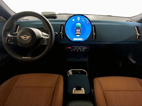 Certified 2025 MINI Cooper Countryman S AWD/4WD image 15