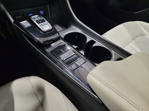 Used 2023 Hyundai Sonata SE w/ Cargo Package FWD image 26