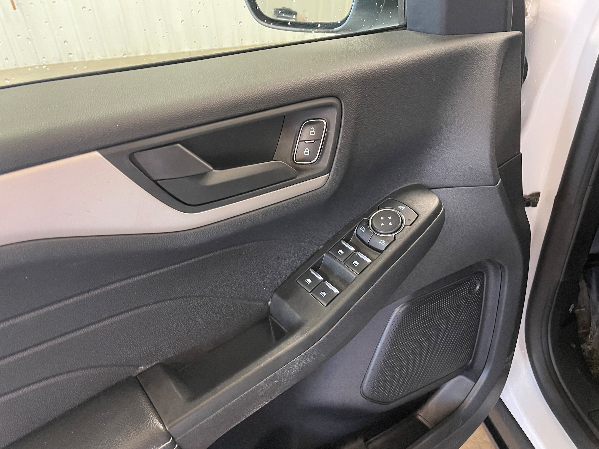 Used 2022 Ford Escape SE AWD/4WD image 11