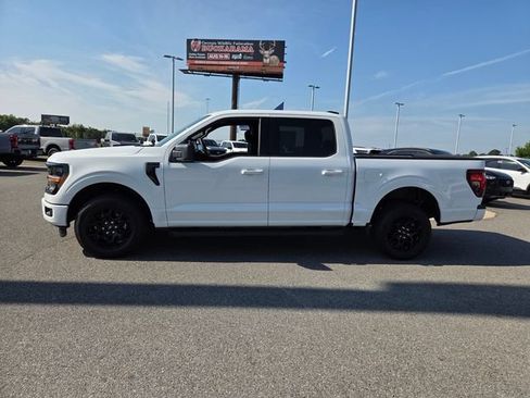 New 2026 Ford F150 XLT w/ XLT Black Appearance Package RWD image 31
