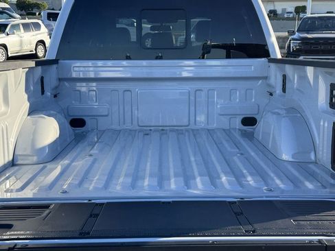 Used 2025 Ford F150 Lightning Lariat image 9