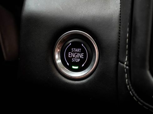 Used 2023 GMC Yukon Denali Ultimate AWD/4WD image 31
