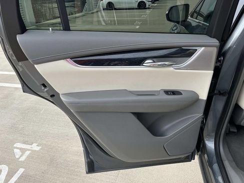 Certified 2022 Cadillac XT6 Premium Luxury w/ Technology Package image 18