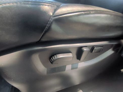 Used 2021 Nissan Armada SV AWD/4WD image 13